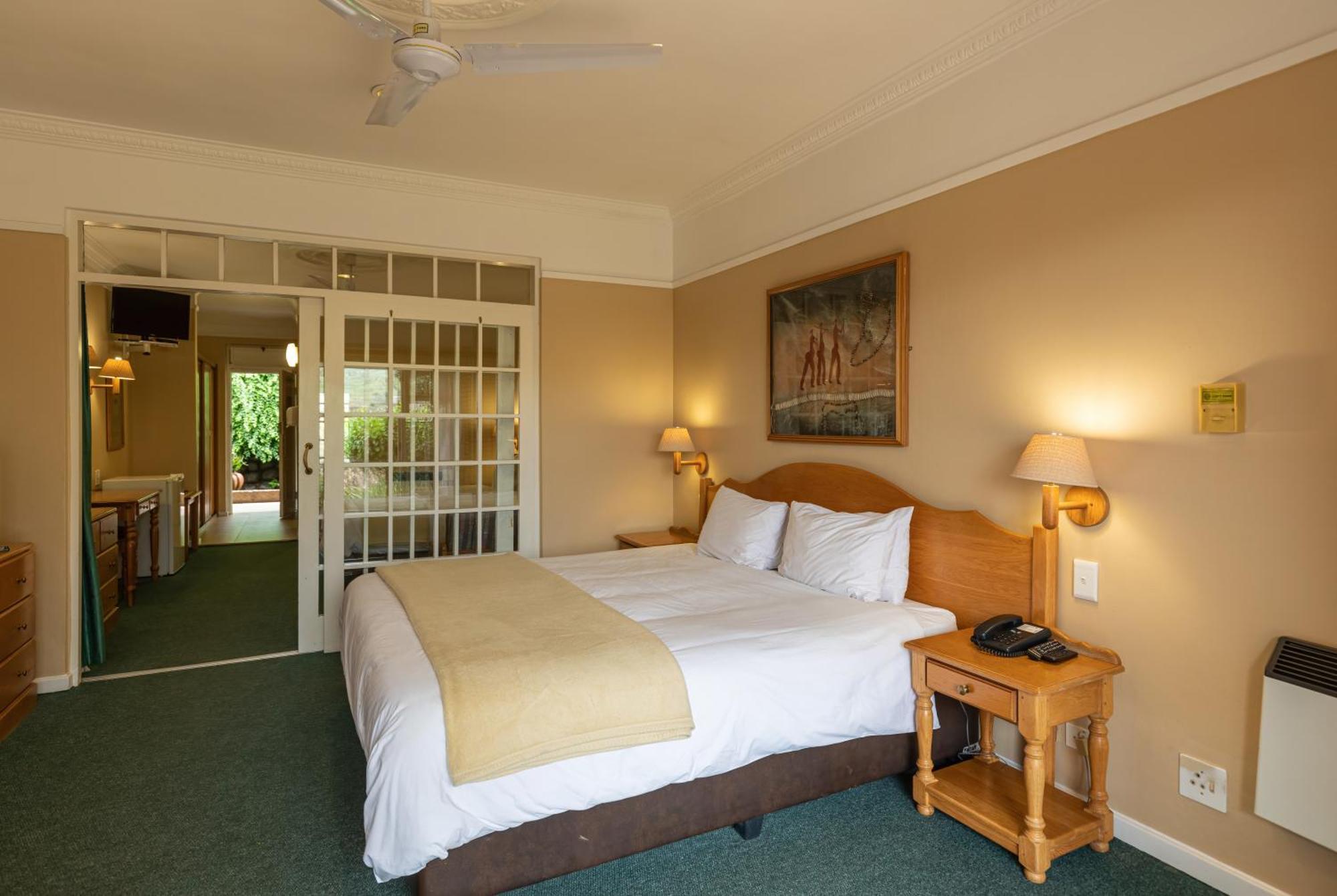 คาธีดรัล พีค โฮเต็ล Hotel วินเทอร์ตัน ภายนอก รูปภาพ