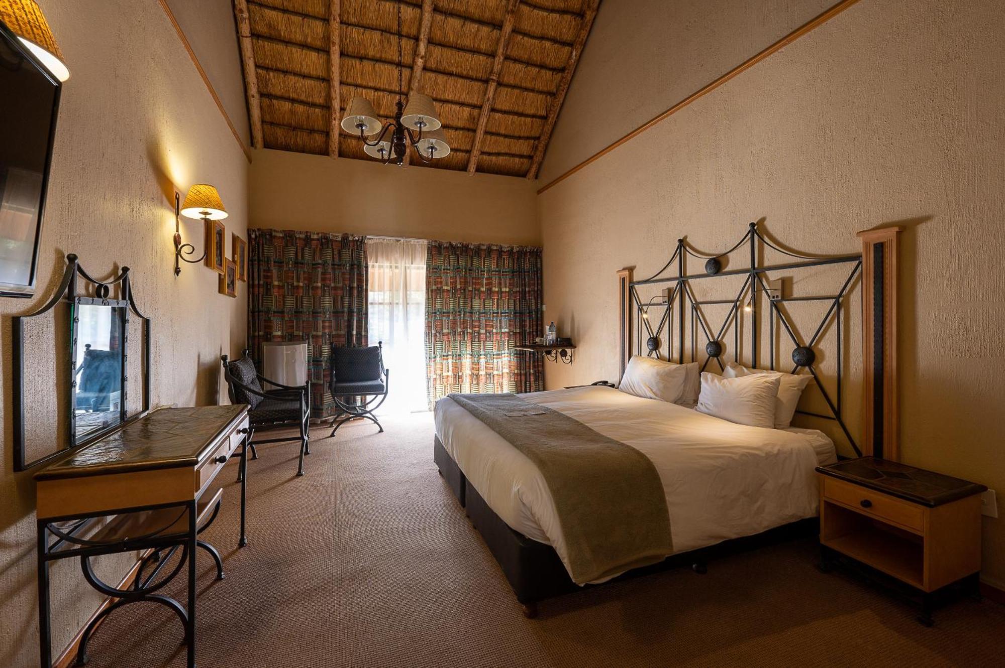 คาธีดรัล พีค โฮเต็ล Hotel วินเทอร์ตัน ภายนอก รูปภาพ